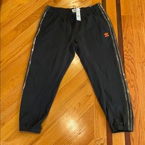 Adidas sweatpants 2XL